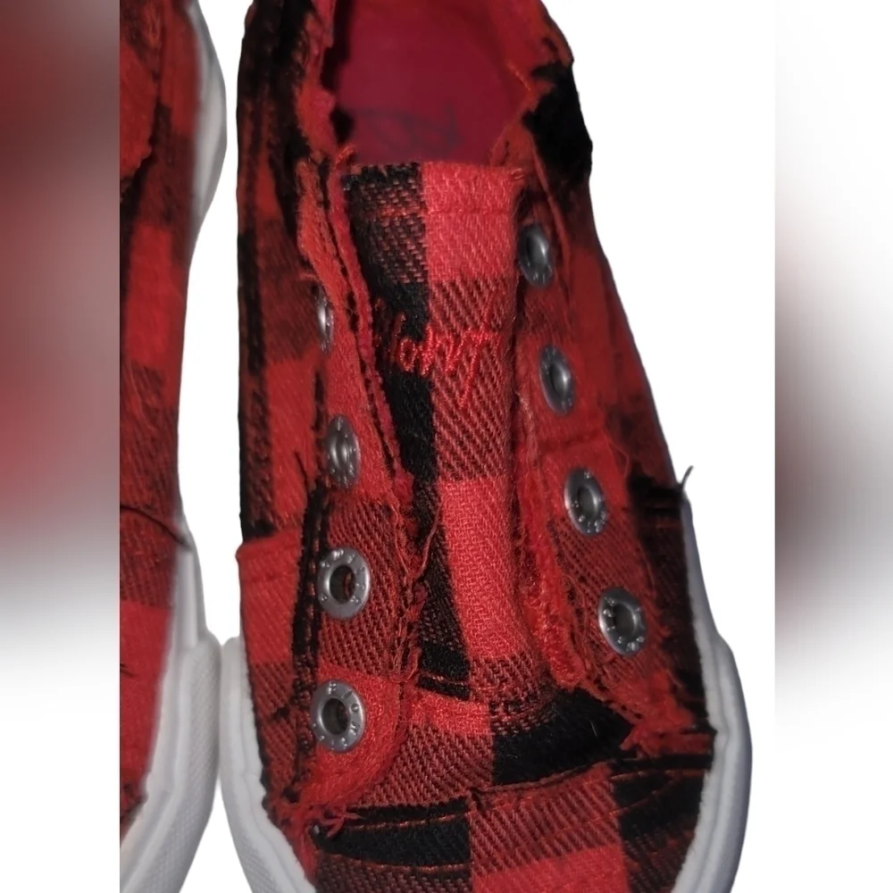 Blowfish Malibu Kids Distressed Canvas Slip on Sneakers & Velcro Closure